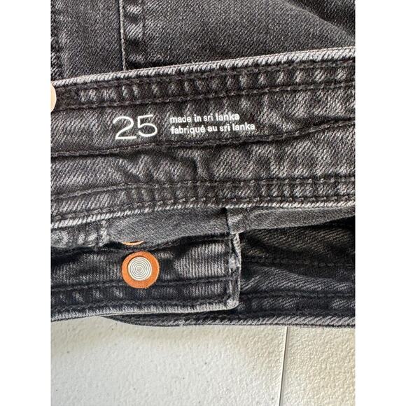 Pilcro Shorts Womens 25 Black Gray Denim MidRise Curved Hem Retro Daisy Dukes - Picture 8 of 15